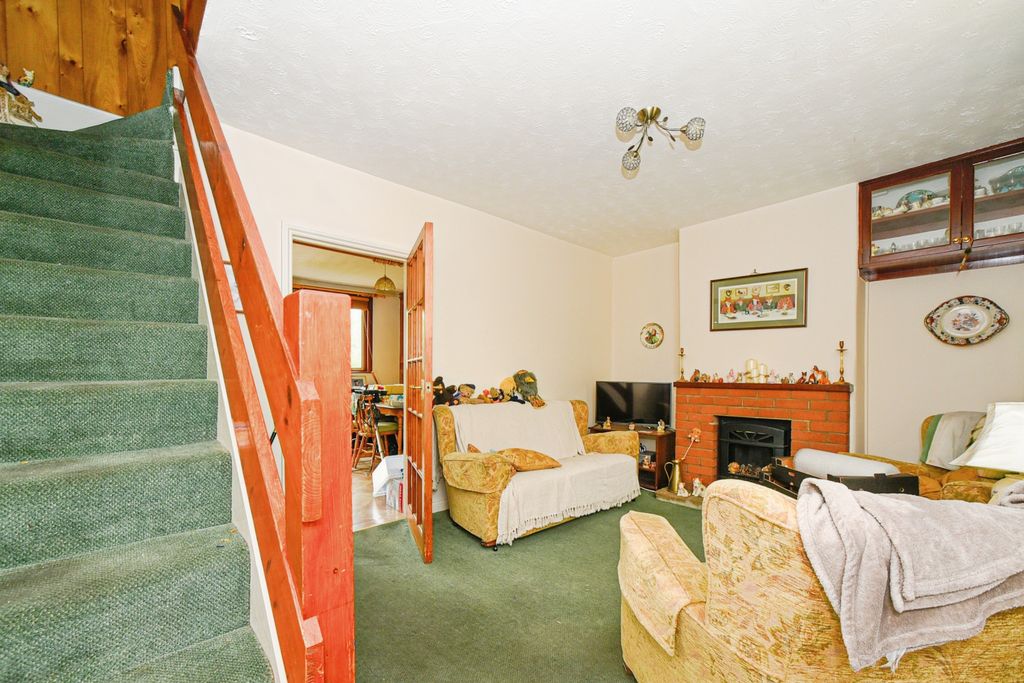 Additional image 3 of 2 bed terraced house for saleEstcourt Crescent, Devizes SN10