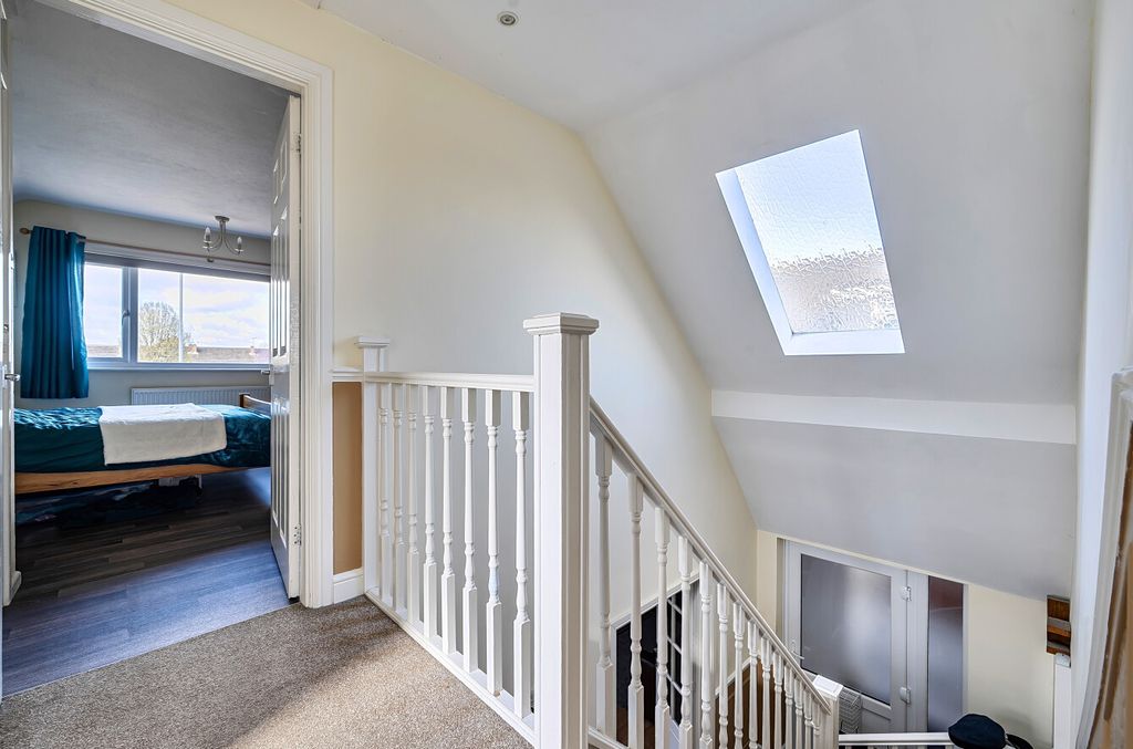 Additional image 9 of 4 bed detached house for saleCricklade Road, Swindon SN2