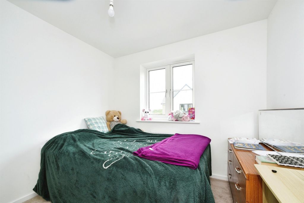 Additional image 11 of 3 bed detached house for saleGrayling Avenue, Swindon SN3