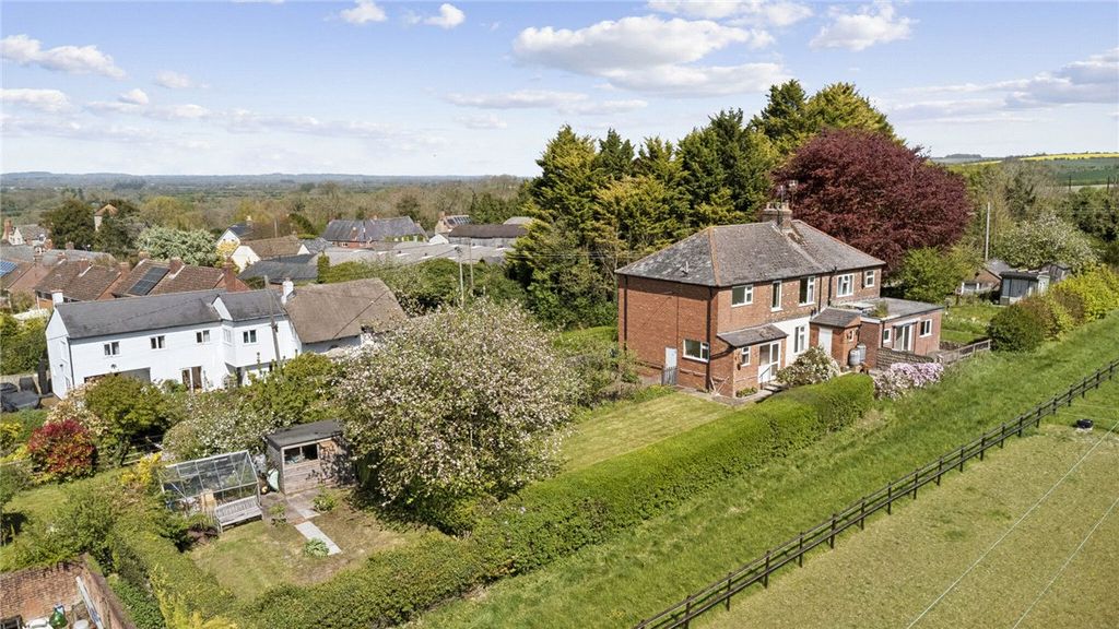 4 bed semi-detached house for saleHinton Parva, Swindon, Wiltshire SN4