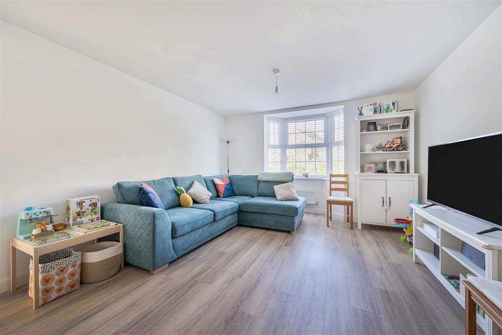 Additional image 6 of 4 bed detached house for saleBothwell Close, Chippenham SN15