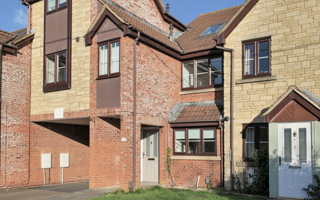 3 bed terraced house for saleChapel Close, Melksham SN12