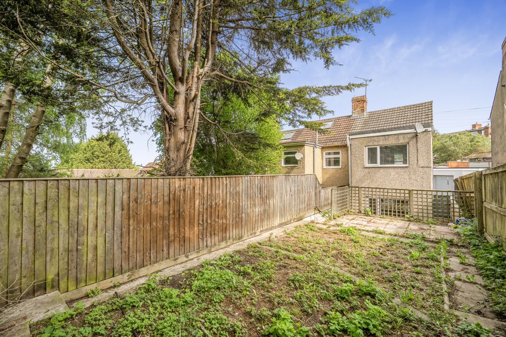 Additional image 11 of 2 bed terraced house for saleKingshill Road, Kingshill, Swindon SN1