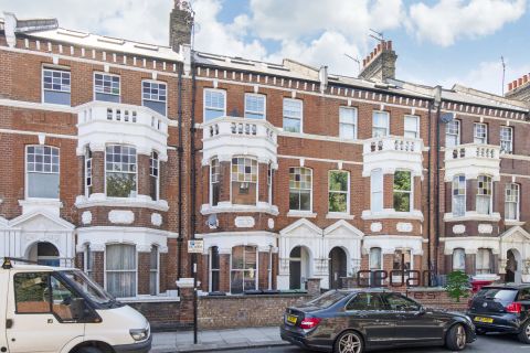 Mazenod Avenue, West Hampstead NW6