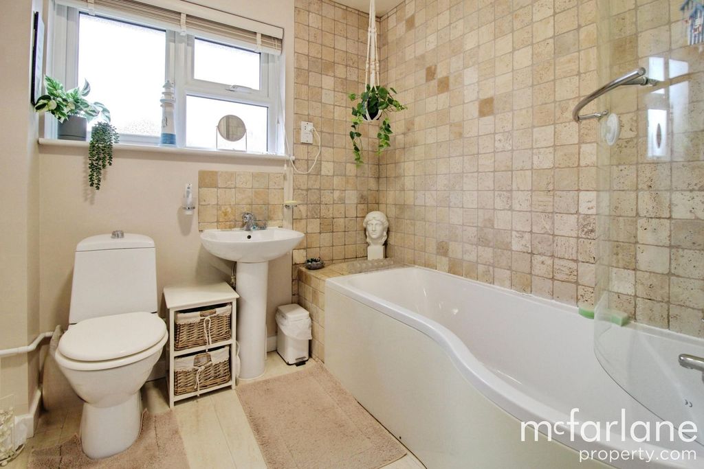 Additional image 10 of 2 bed detached bungalow for saleOkus Road, Swindon SN1
