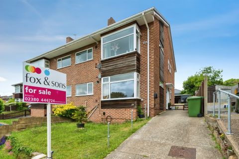 Furze Close, Southampton SO19