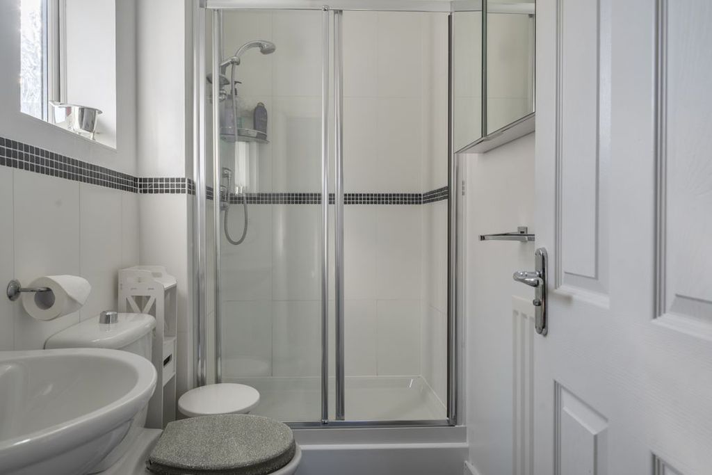 Additional image 10 of 5 bed detached house for saleOkus Road, Swindon SN1