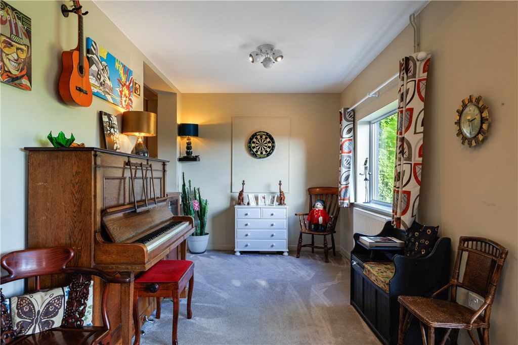 Additional image 11 of 4 bed detached house for salePipers Piece, Herd Street, Marlborough, Wiltshire SN8