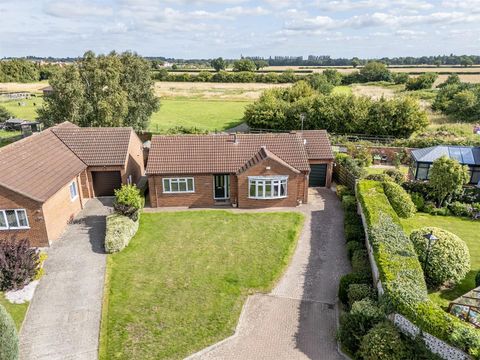 East Moor Gardens, Fulford, York YO19