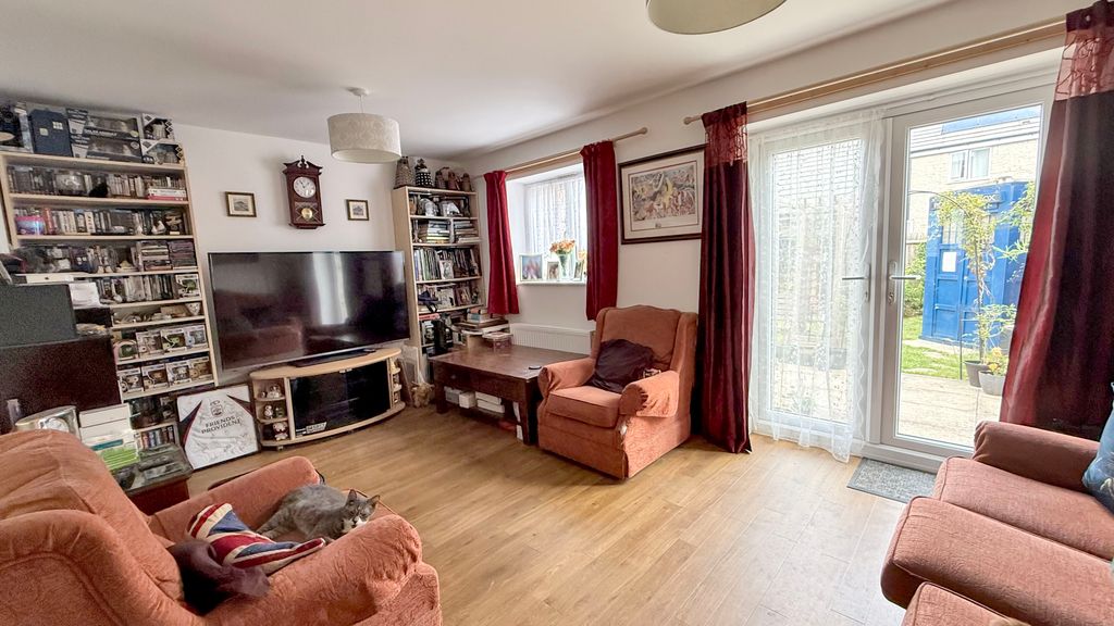 Additional image 2 of 4 bed semi-detached house for saleSwallows Rise, Westbury BA13