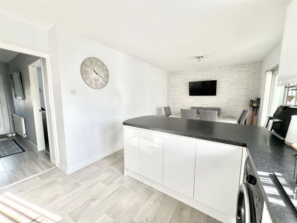 Additional image 8 of 3 bed semi-detached house for saleGrange Drive, Stratton, Swindon SN3