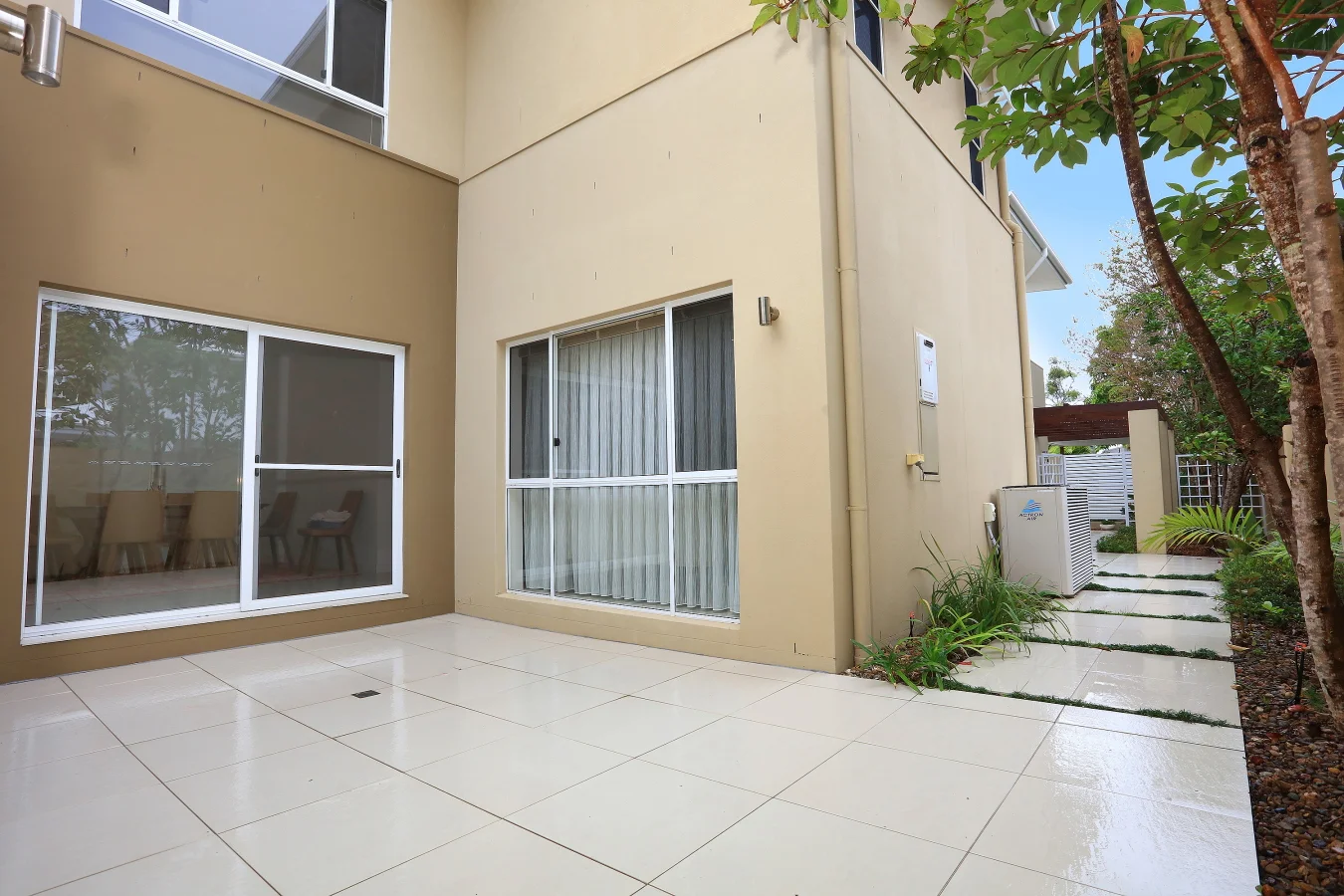 Additional image 23 of Benowa QLD 4217