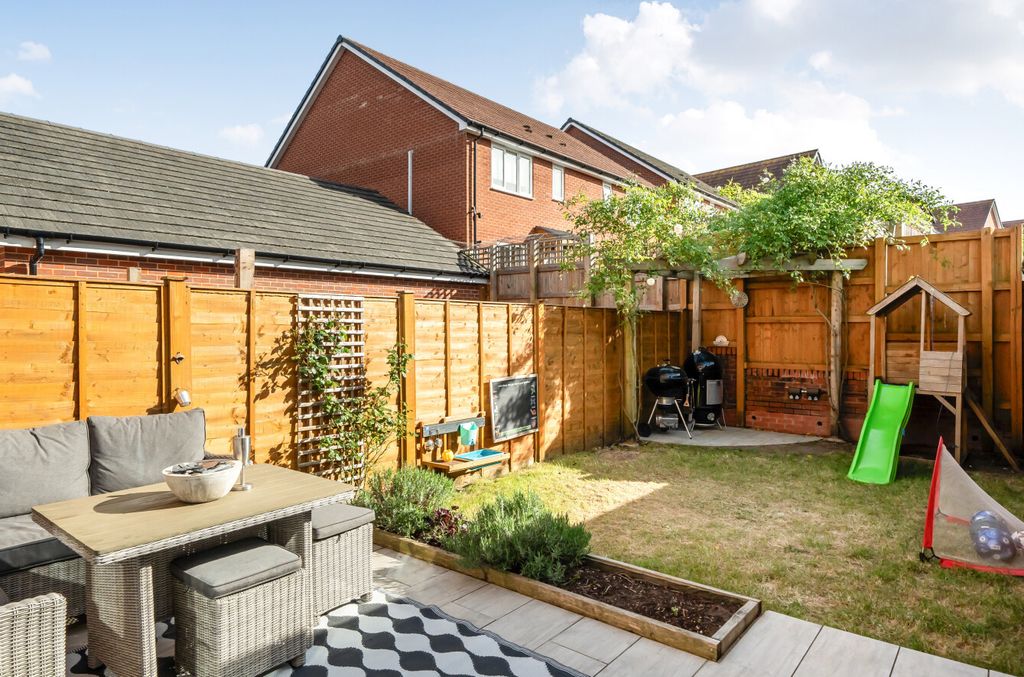 Additional image 4 of 3 bed semi-detached house for saleSt. Georges Park, Binfield, Bracknell, Berkshire RG42