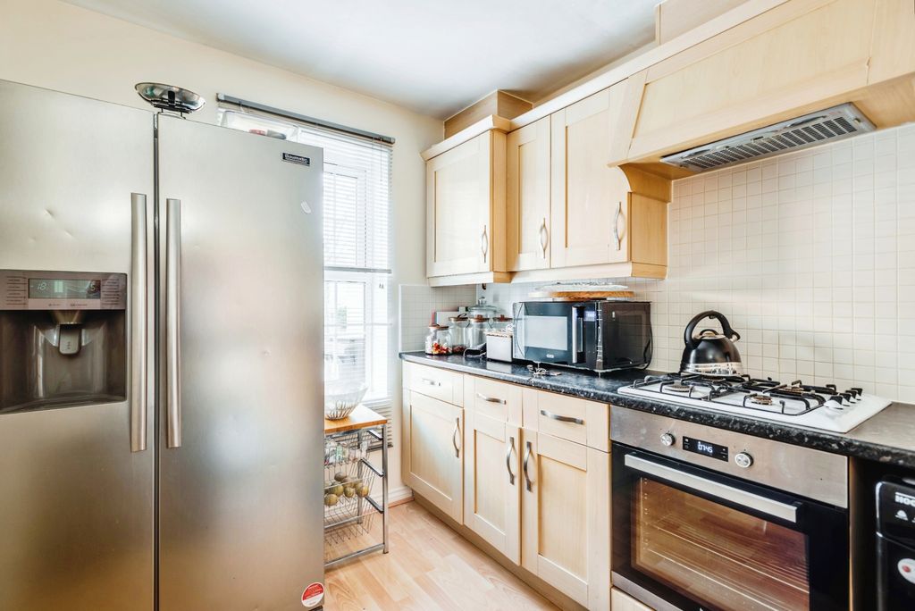 Additional image 5 of 4 bed town house for saleSandbourne Road, Swindon, Wiltshire SN25