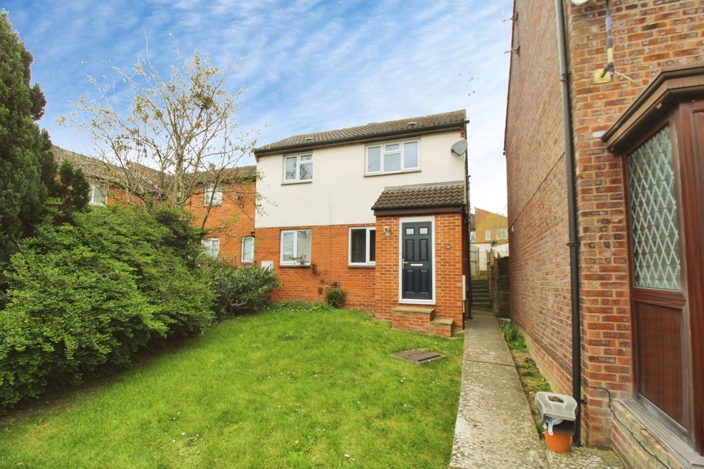 2 bed end terrace house for saleOakwood Road, Westlea SN5
