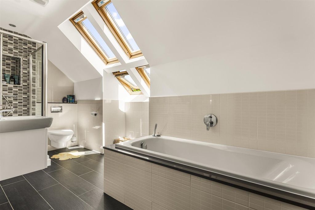 Additional image 5 of 6 bed detached house for saleChavey Down Road, Winkfield Row, Bracknell RG42