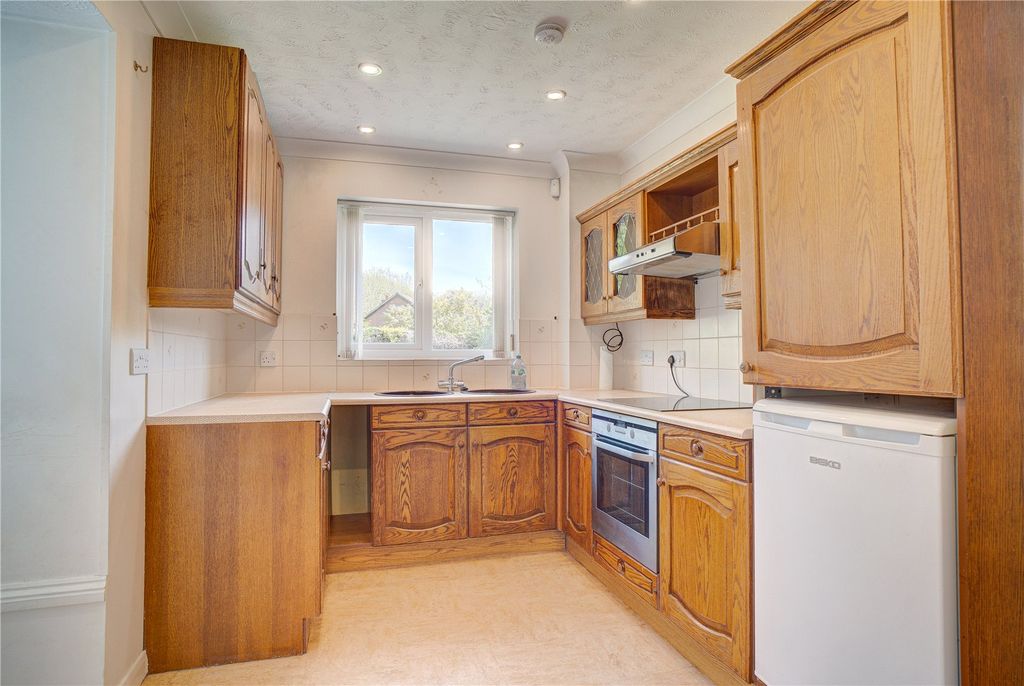 Additional image 6 of 3 bed detached house for saleHome Close, Chiseldon, Swindon, Wiltshire SN4