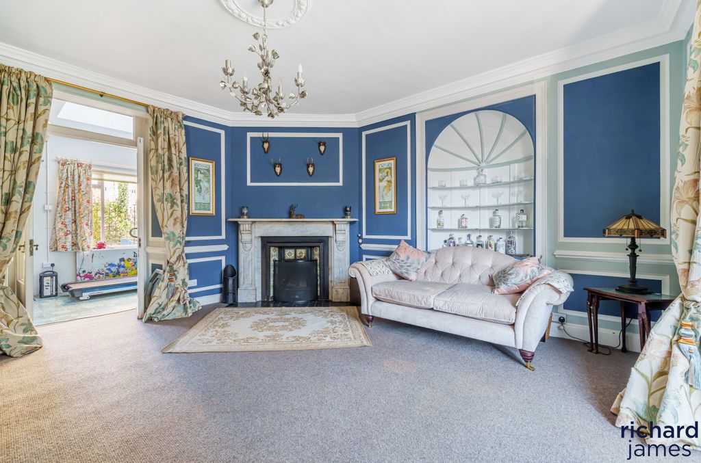 Additional image 11 of 6 bed detached house for saleHigh Street, Royal Wootton Bassett SN4