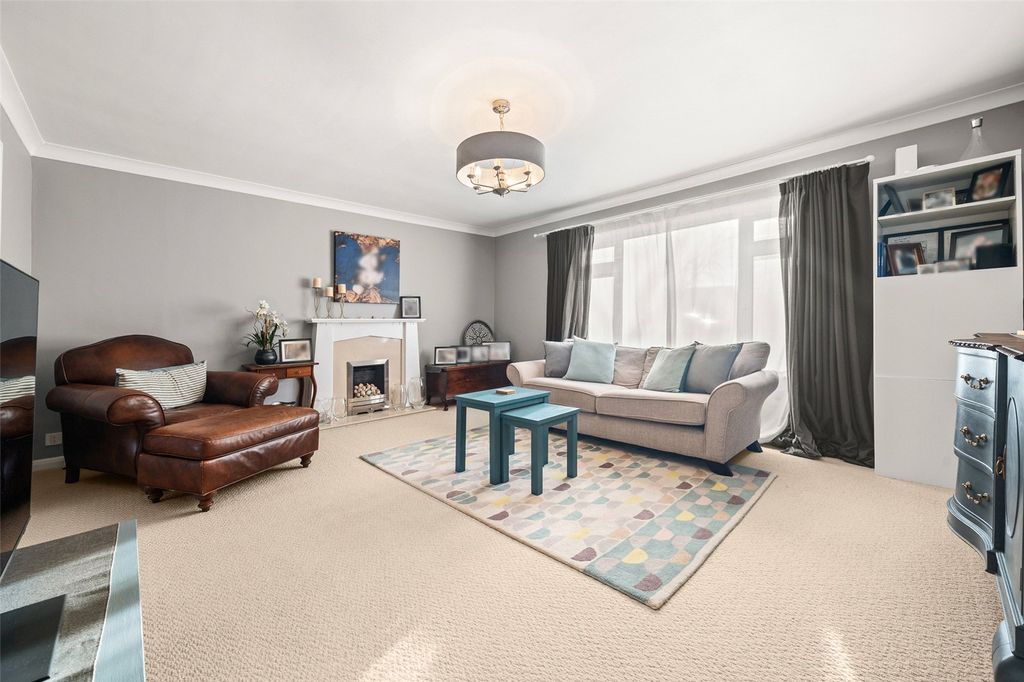 Additional image 4 of 4 bed detached house for saleWoolford Close, Winkfield Row, Bracknell, Berkshire RG42