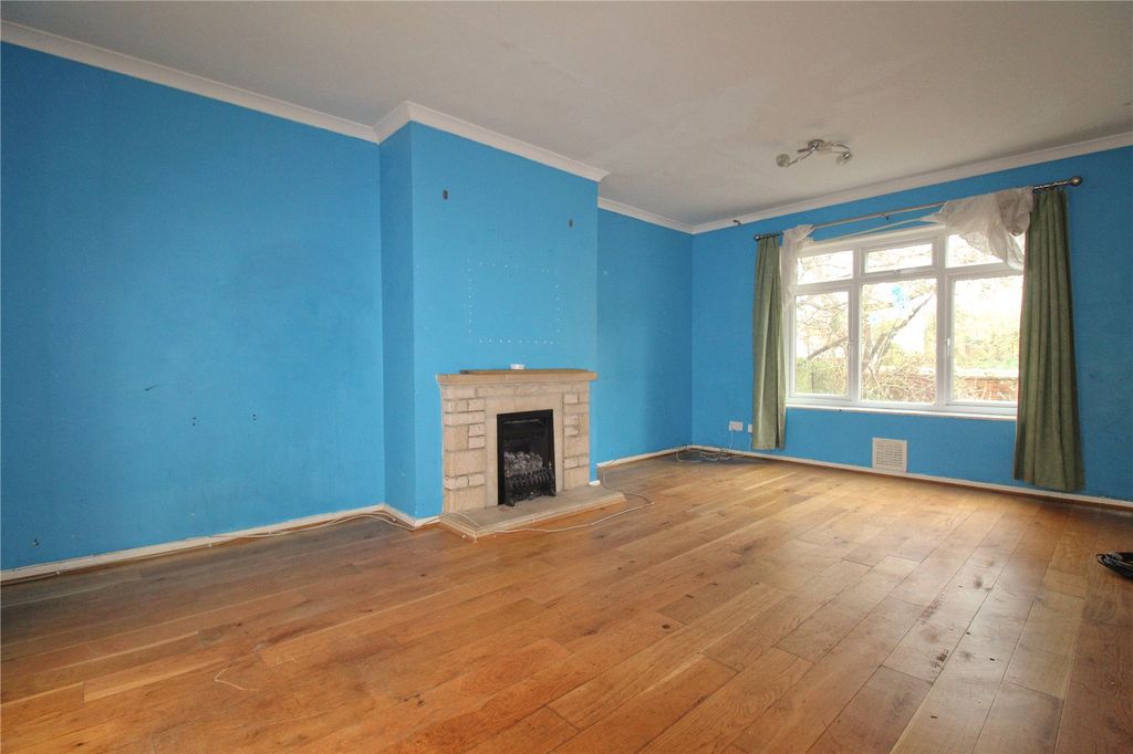 Additional image 4 of 3 bed semi-detached house for saleLambrok Close, Trowbridge BA14