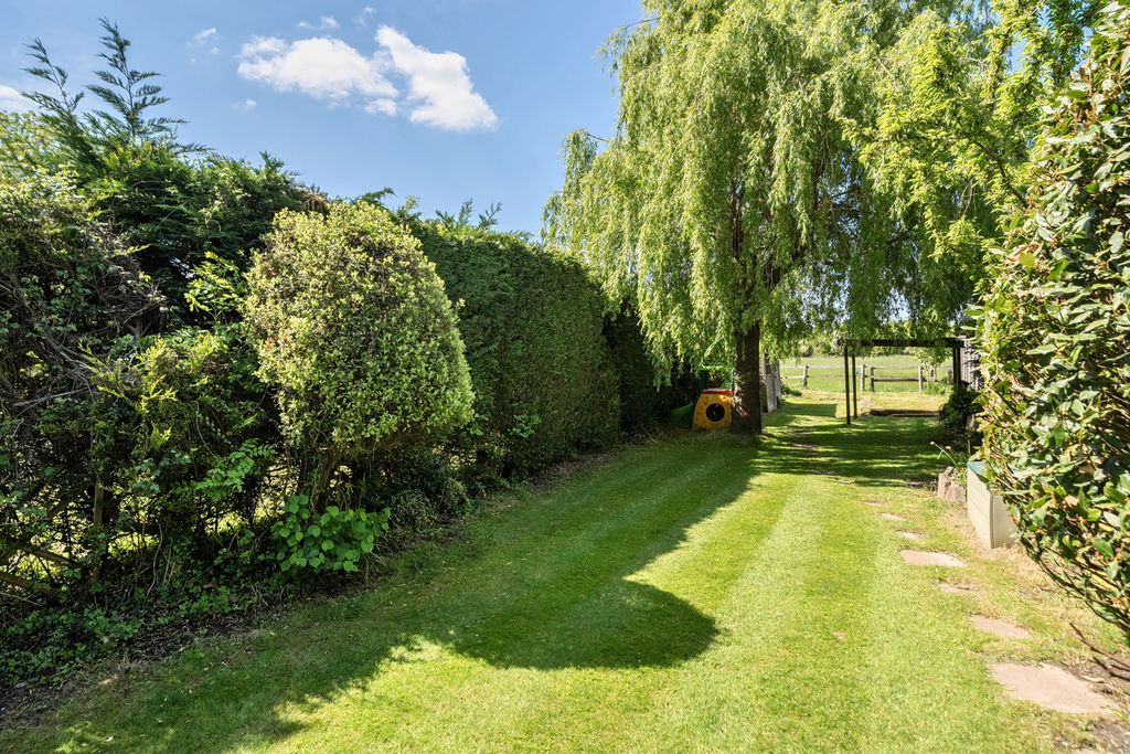 Additional image 14 of 3 bed semi-detached house for saleHatchet Lane, Windsor SL4