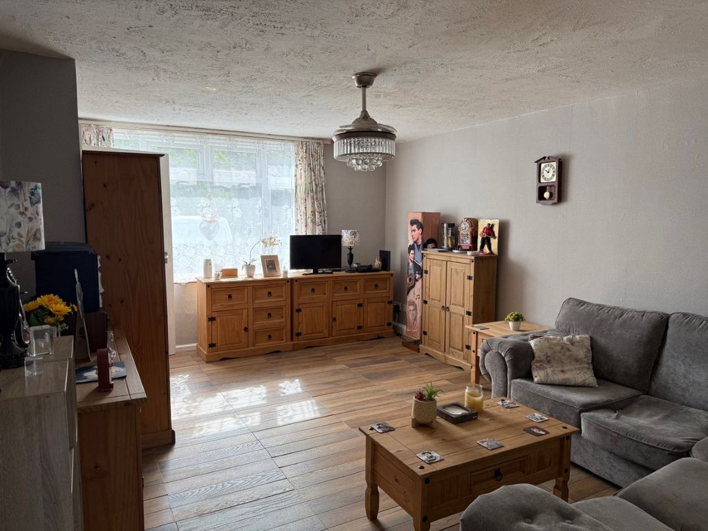 Additional image 2 of 3 bed terraced house for saleFriary Lane, Salisbury SP1