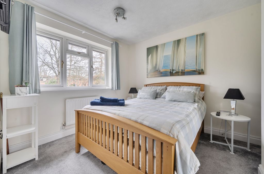 Additional image 11 of 5 bed detached house for saleField Park, Bracknell, Berkshire RG12