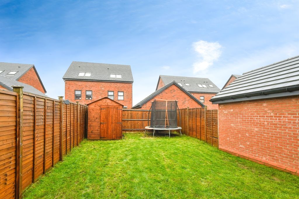 Additional image 12 of 3 bed semi-detached house for salePrunus Walk, Swindon SN1
