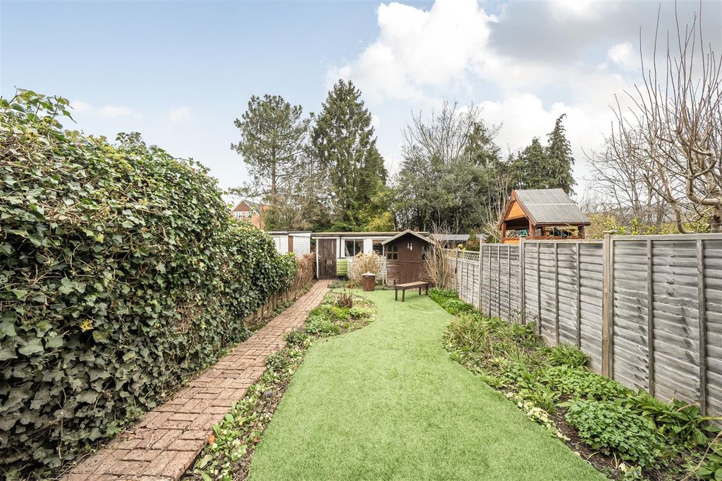 Additional image 2 of 3 bed terraced house for saleForest Road, Crowthorne, Berkshire RG45