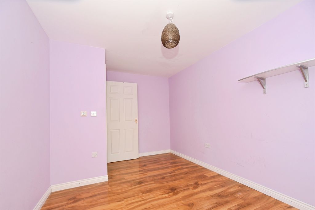 Additional image 9 of 2 bed flat for saleChain Court, Swindon SN1