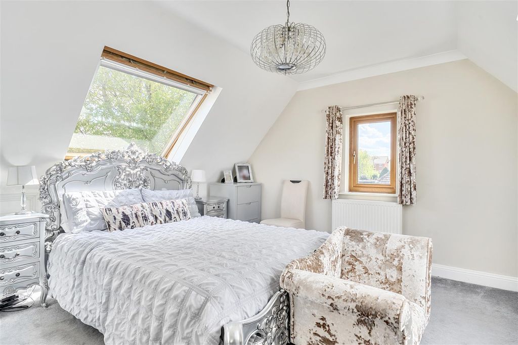 Additional image 16 of 3 bed detached bungalow for saleMalmesbury Road, Chippenham SN15