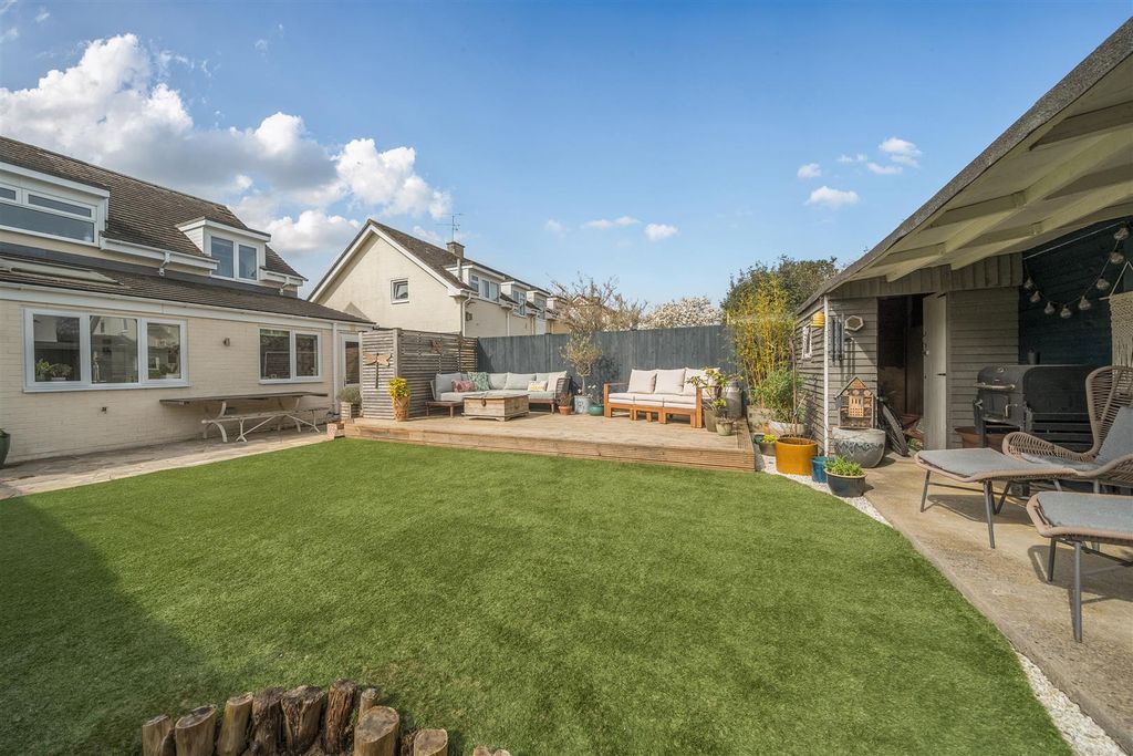 Additional image 10 of 4 bed semi-detached house for saleCowley Way, Sutton Benger, Chippenham SN15