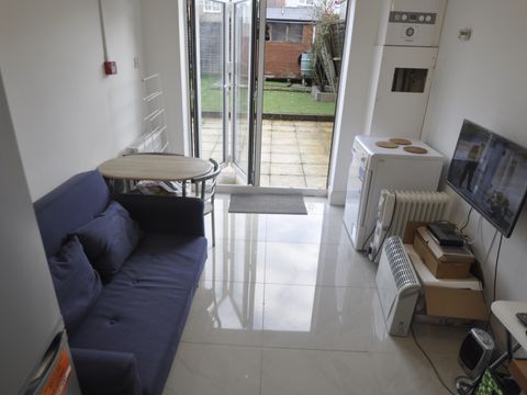 Tristram Road, Downham, Bromley BR1
