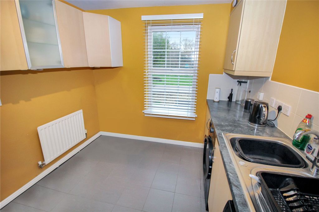 Additional image 7 of 4 bed semi-detached house for saleCharmind Walk, Winterbourne Road, Swindon, Wiltshire SN25