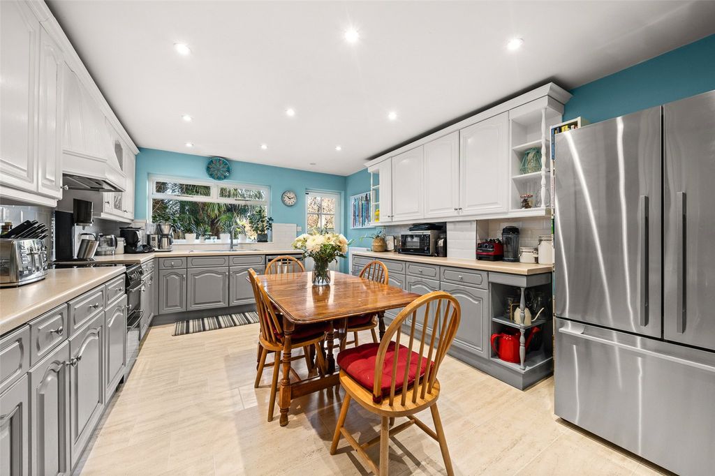 Additional image 3 of 4 bed detached house for saleWoolford Close, Winkfield Row, Bracknell, Berkshire RG42