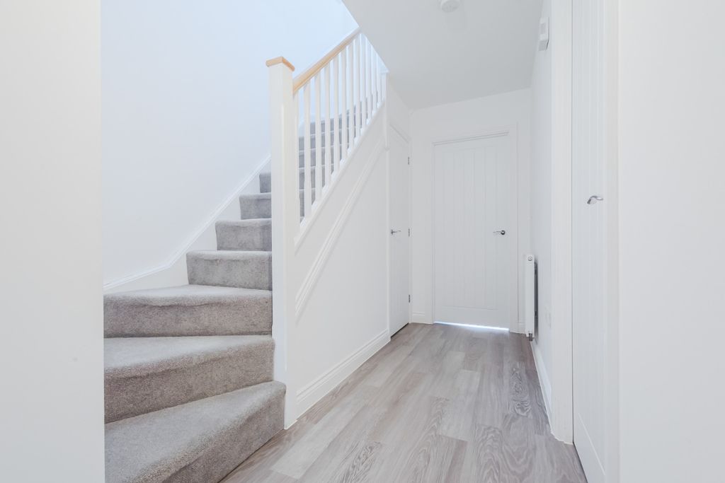 Additional image 9 of 3 bed semi-detached house for saleCoate, Swindon, Wiltshire SN3