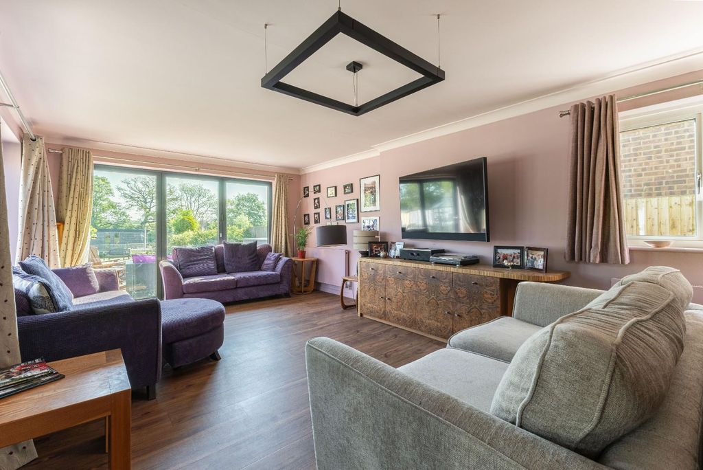 Additional image 6 of 6 bed property for saleCommon Road, Whiteparish, Salisbury SP5