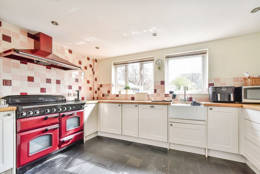 Additional image 5 of 4 bed detached house for saleThe Mallards, Tisbury, Salisbury SP3