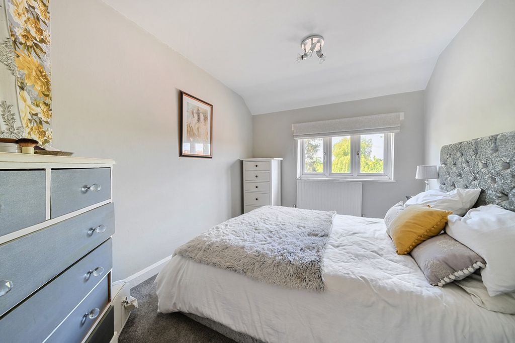 Additional image 11 of 3 bed semi-detached house for saleHatchet Lane, Windsor SL4