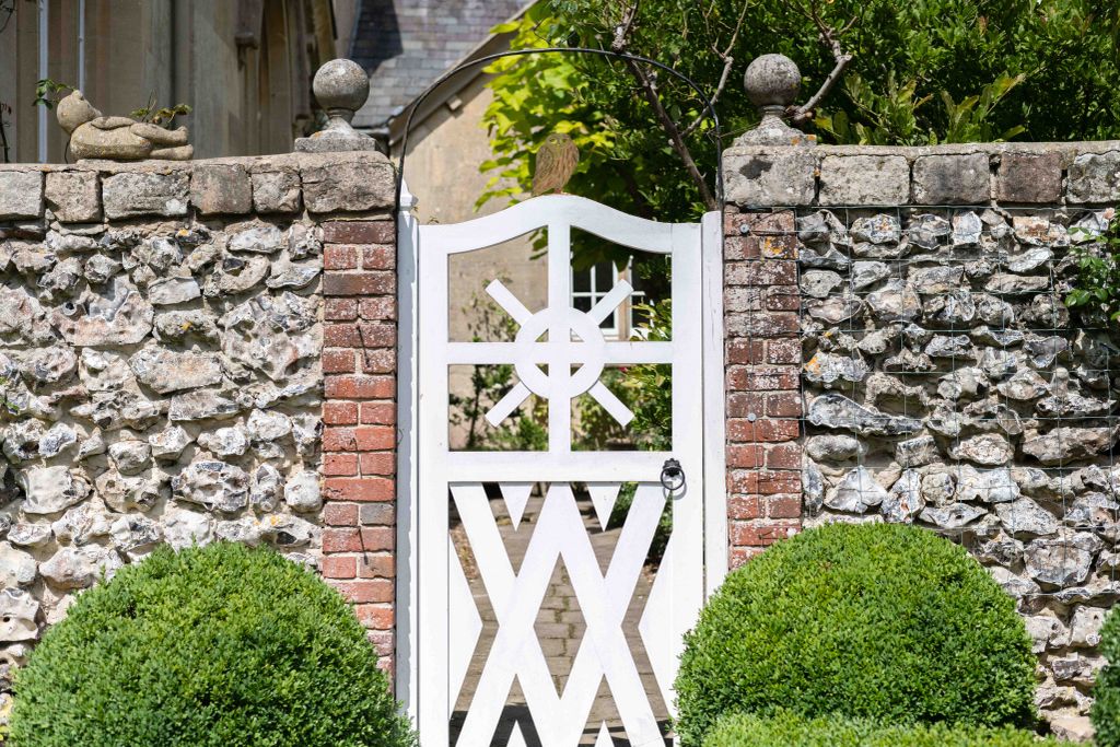 Additional image 24 of 4 bed detached house for saleMildenhall, Marlborough SN8