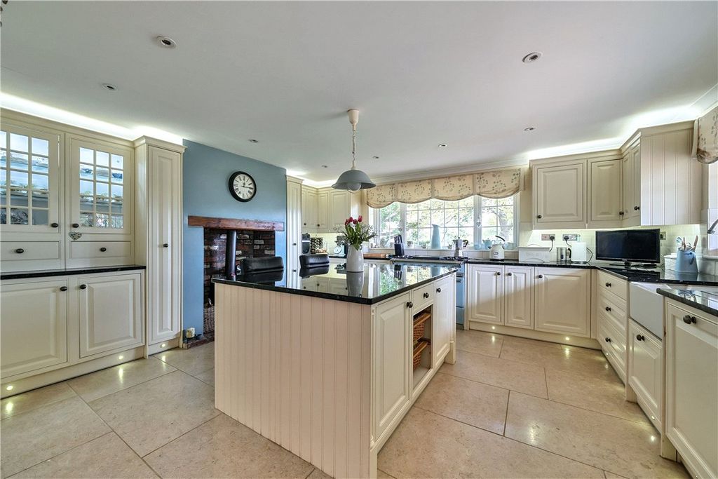 Additional image 14 of 5 bed detached house for saleClench Common, Marlborough, Wiltshire SN8