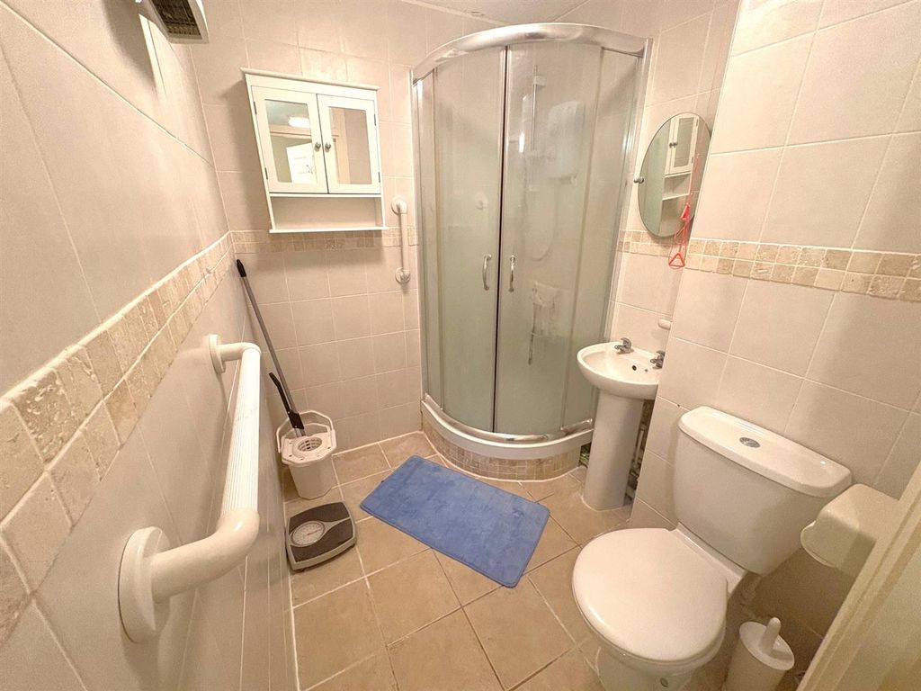 Additional image 3 of 1 bed flat for saleMarlborough Road, Swindon SN3