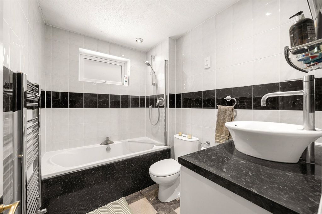 Additional image 8 of 3 bed terraced house for saleArgent Terrace, Silver Hill, College Town, Sandhurst GU47