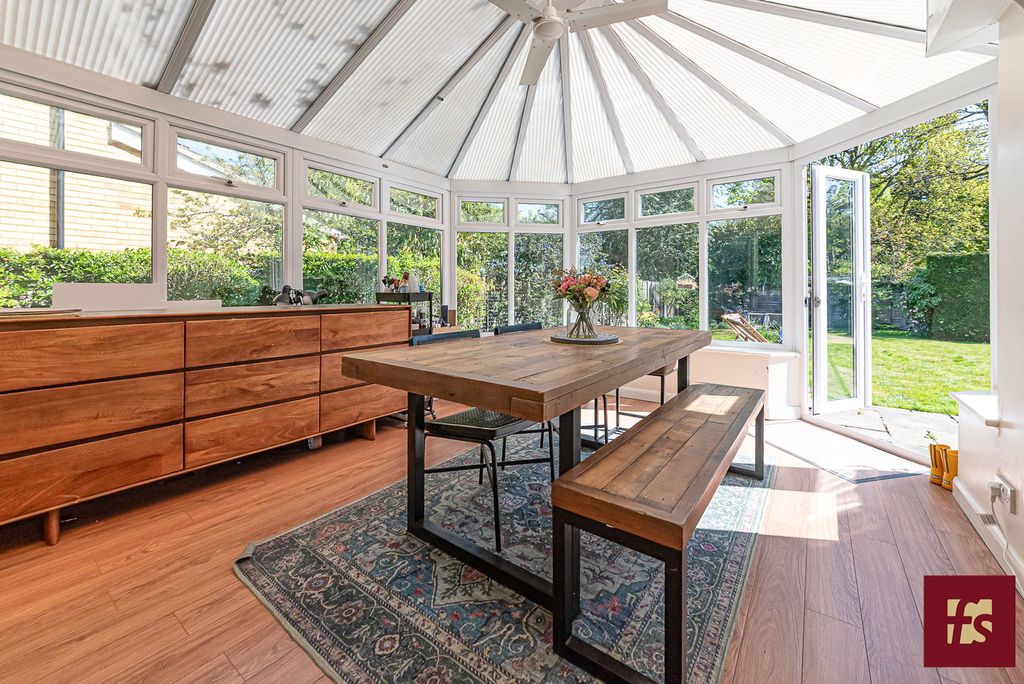 Additional image 5 of 3 bed detached house for saleHillary Drive, Crowthorne, Berkshire RG45