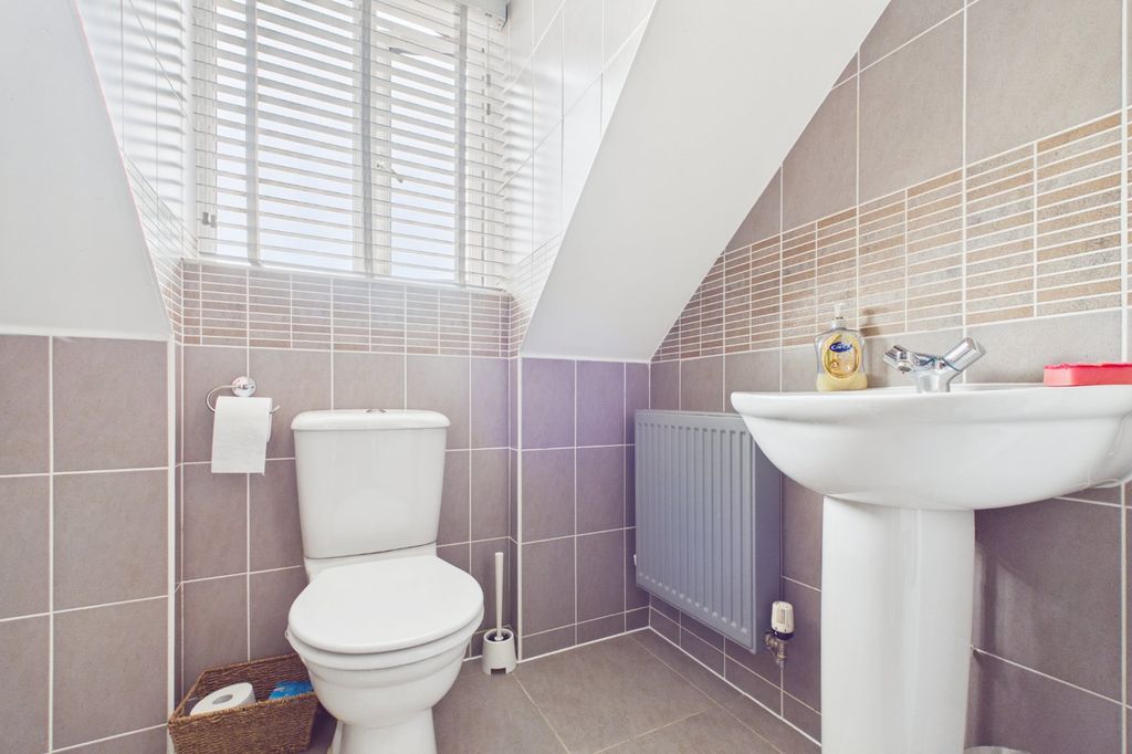 Additional image 7 of 3 bed semi-detached house for saleCuckoo Lane, Bracknell, Berkshire RG12