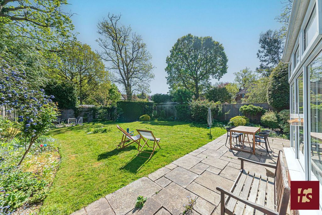 Additional image 17 of 3 bed detached house for saleHillary Drive, Crowthorne, Berkshire RG45