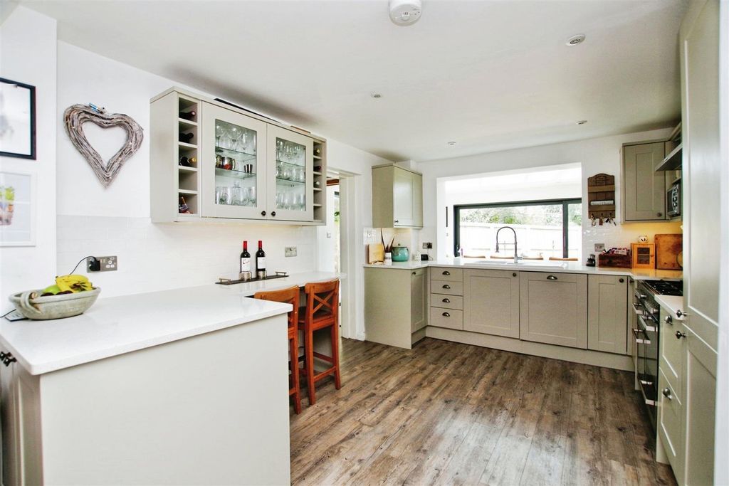 Additional image 5 of 4 bed detached house for saleThe Maltings, Wanborough, Swindon SN4