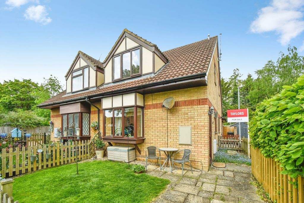 1 bed end terrace house for saleLisle Close, Swindon, Wiltshire SN5