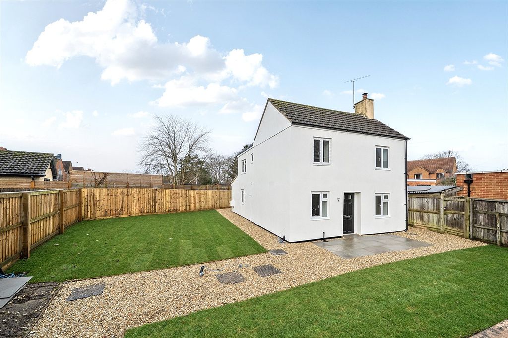 3 bed detached house for saleCommon Hill, Cricklade, Swindon SN6