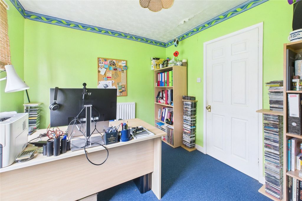 Additional image 6 of 5 bed detached house for salePaddock Close, Haydon Wick, Swindon SN25
